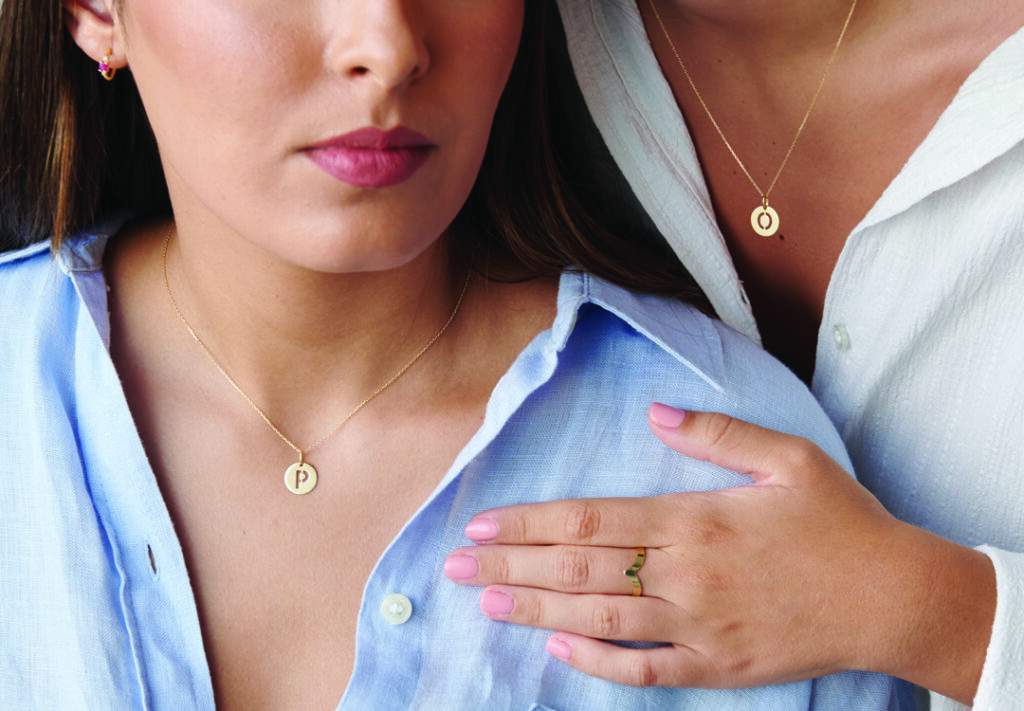 Joyas de alta calidad Amacci Jewels, colgantes y anillos de oro para mujer.